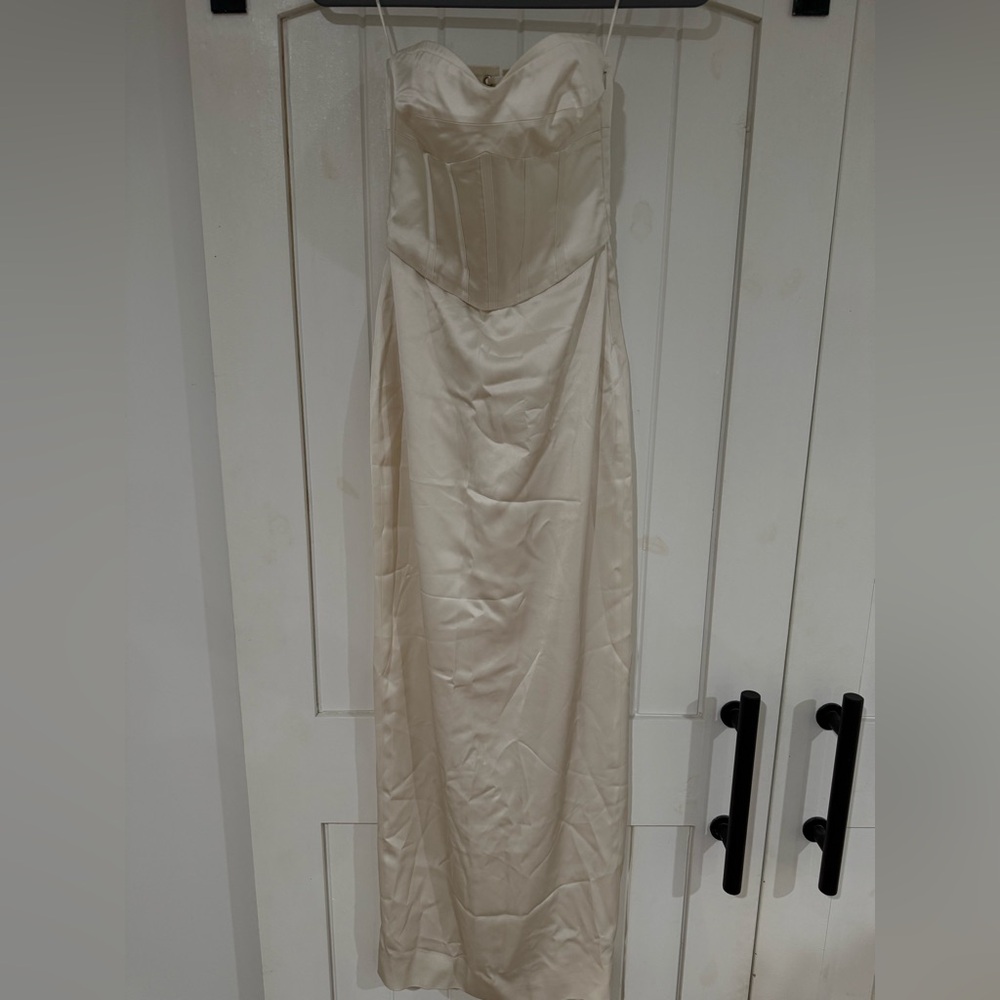 NWT Reformation Ariyah Corset Satin Maxi Dress in Ivory - Picture 4 of 7